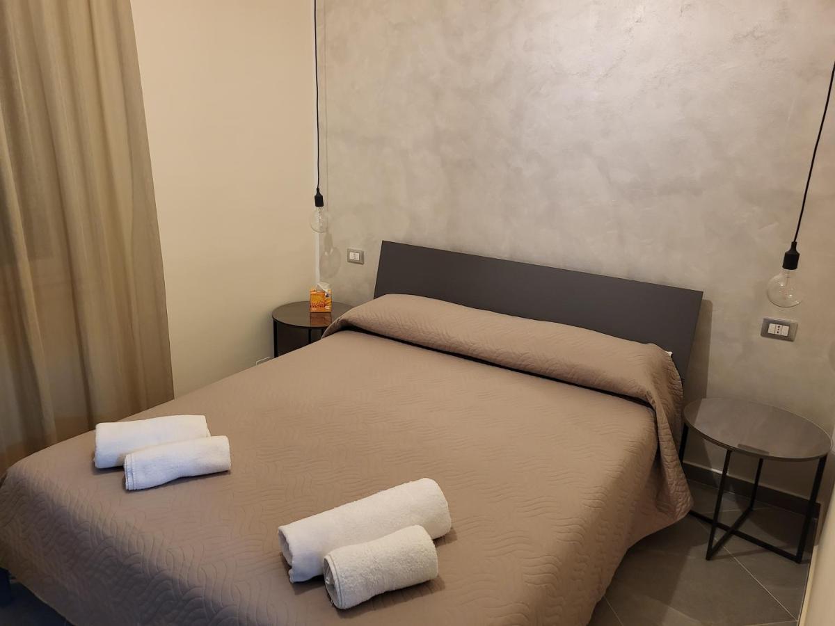 Casa Dello Stretto Hotel เมสซีนา ภายนอก รูปภาพ