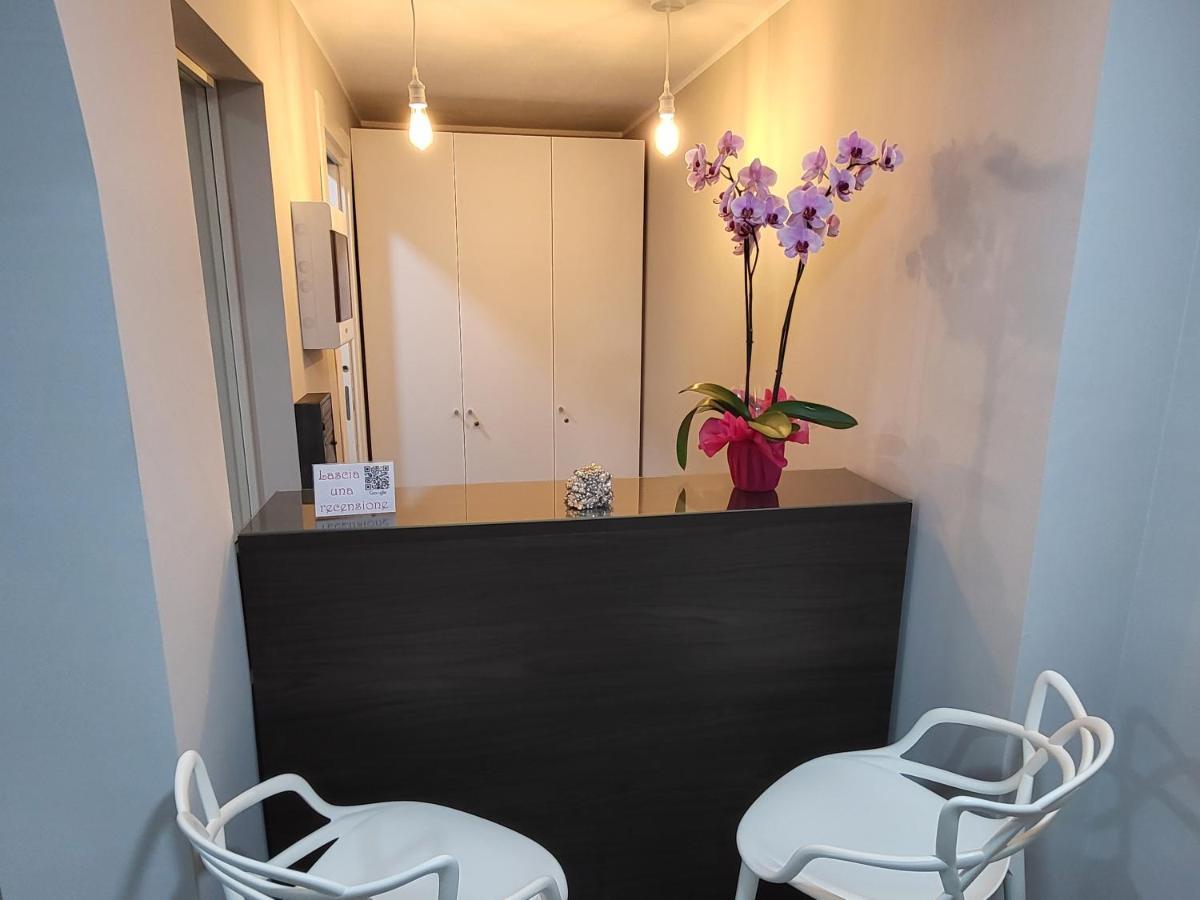 Casa Dello Stretto Hotel เมสซีนา ภายนอก รูปภาพ