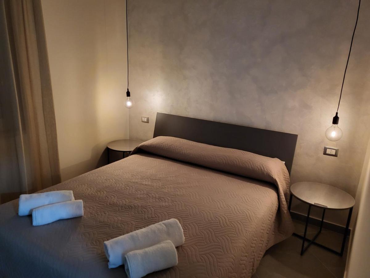Casa Dello Stretto Hotel เมสซีนา ภายนอก รูปภาพ