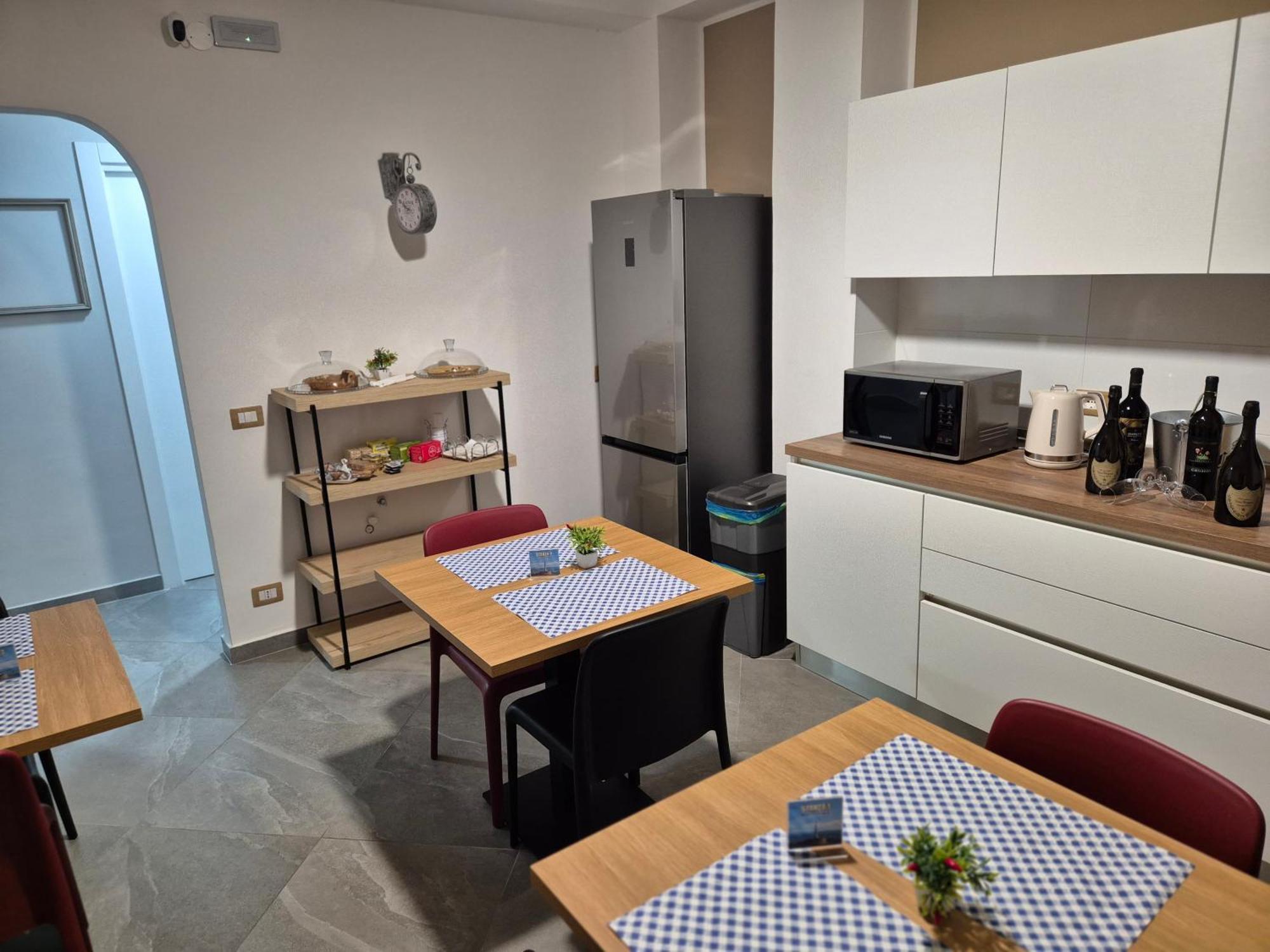 Casa Dello Stretto Hotel เมสซีนา ภายนอก รูปภาพ